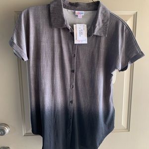 NWT Lularoe Charlie short sleeve button up